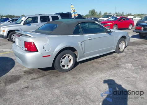 2000 Ford Mustang из США, поврежденный, VIN 1FAFP4440YF163529